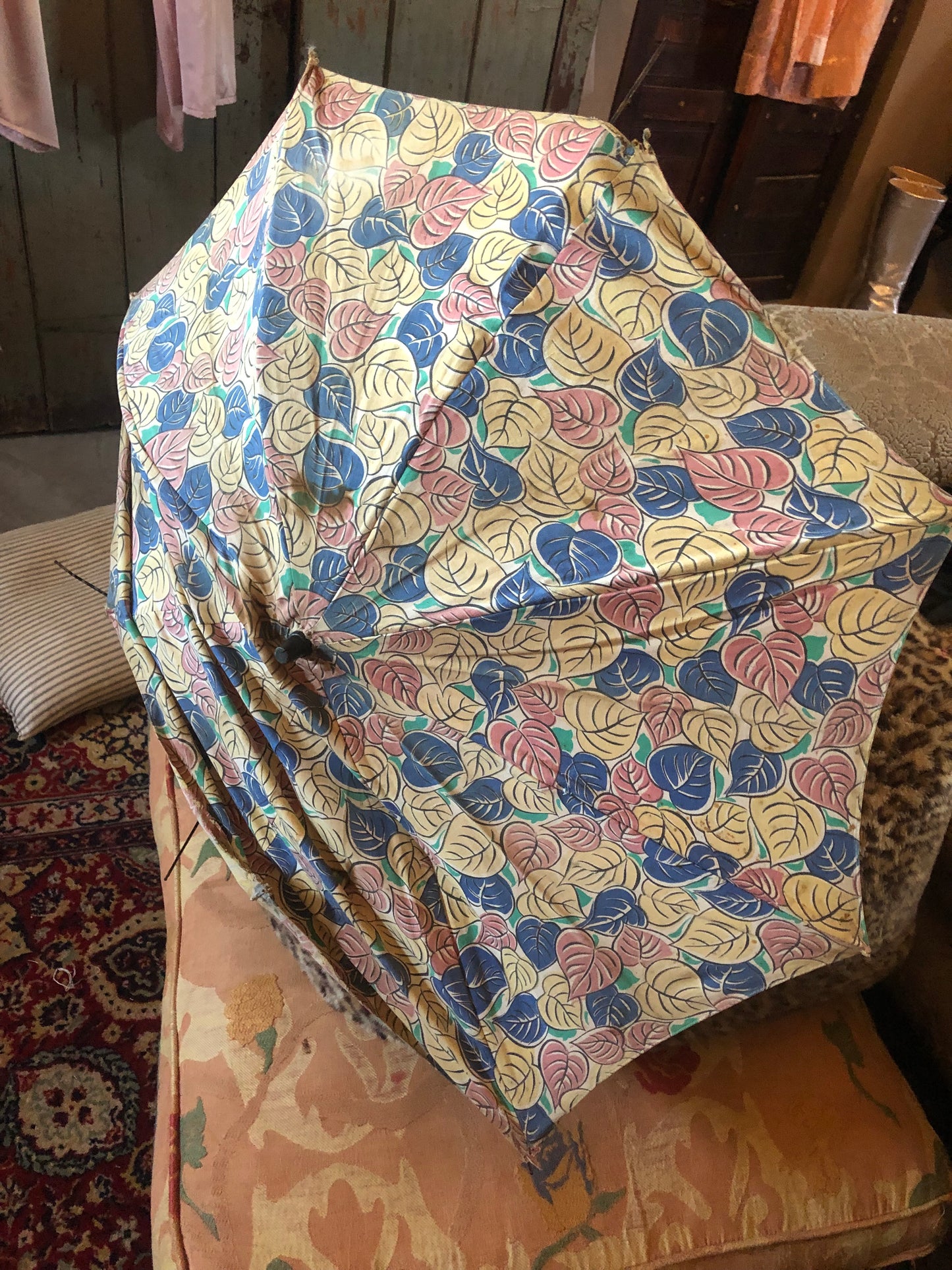 VINTAGE PARASOL FROM PARIS